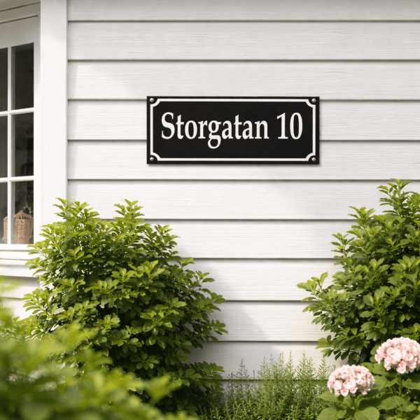 Husskylt i emaljstil