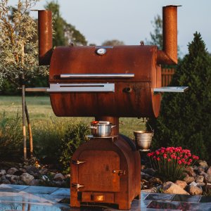 BBQ rökgrill Smoky Beast med extra tillbehör