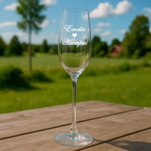 Champagneglas med gravyr - Kärlek