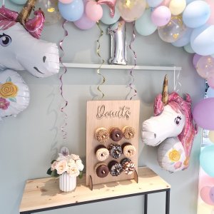Donutställ i ek