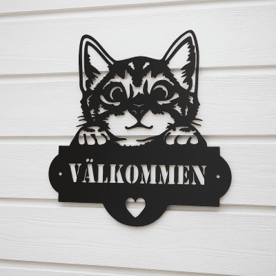 Katt i plåt med valfri text