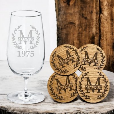 Ölglas & glasunderlägg med gravyr - Monogram & årtal