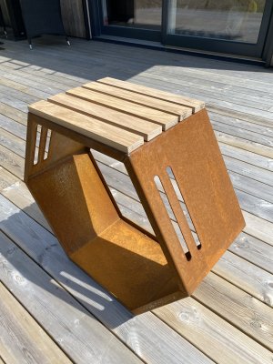 Vedställ THOR - Sittplats i ek - Corten stål
